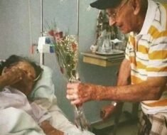 “Every Morning, 80-Year-Old Man Brings Breakfast to Wife in Nursing Home; His Response When Asked Why She’s There”